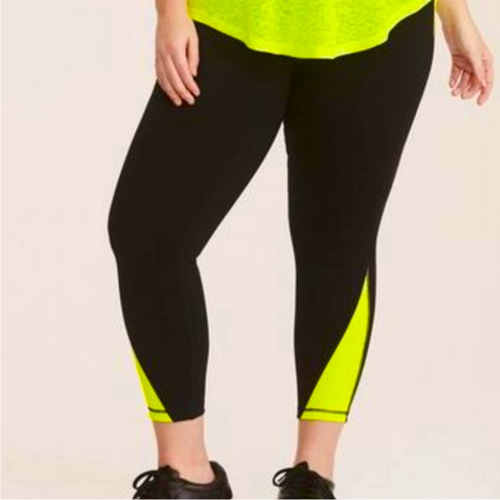 NWT Torrid Active Black + Neon Yellow Crop Leggings (Size 0 or Large)
